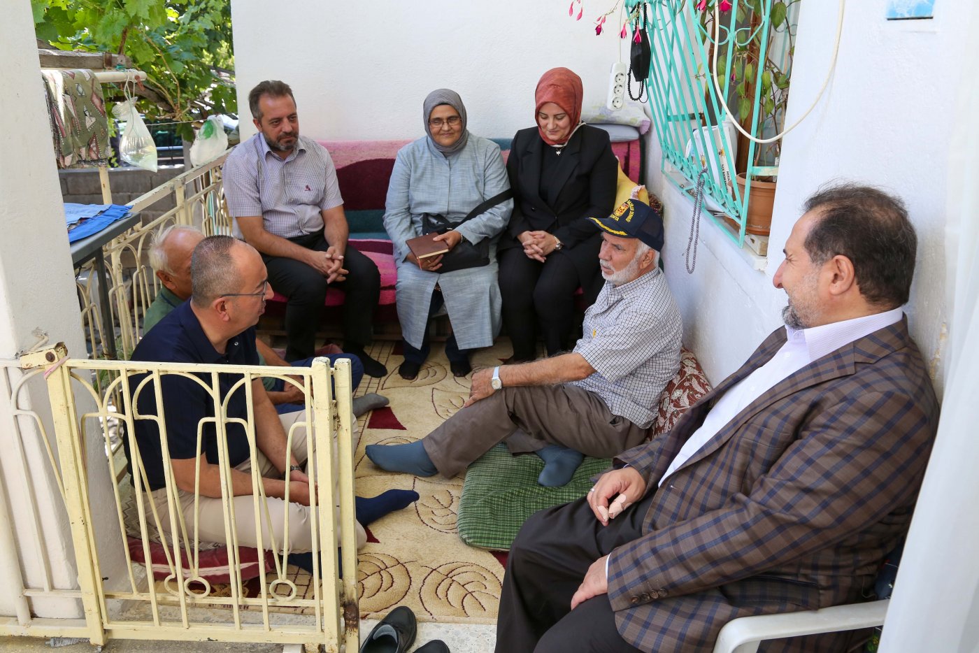 MİLLETVEKİLİ ÖZDEMİR VE BAŞKAN KAVUŞ’TAN DUYGULANDIRAN ZİYARETLER
