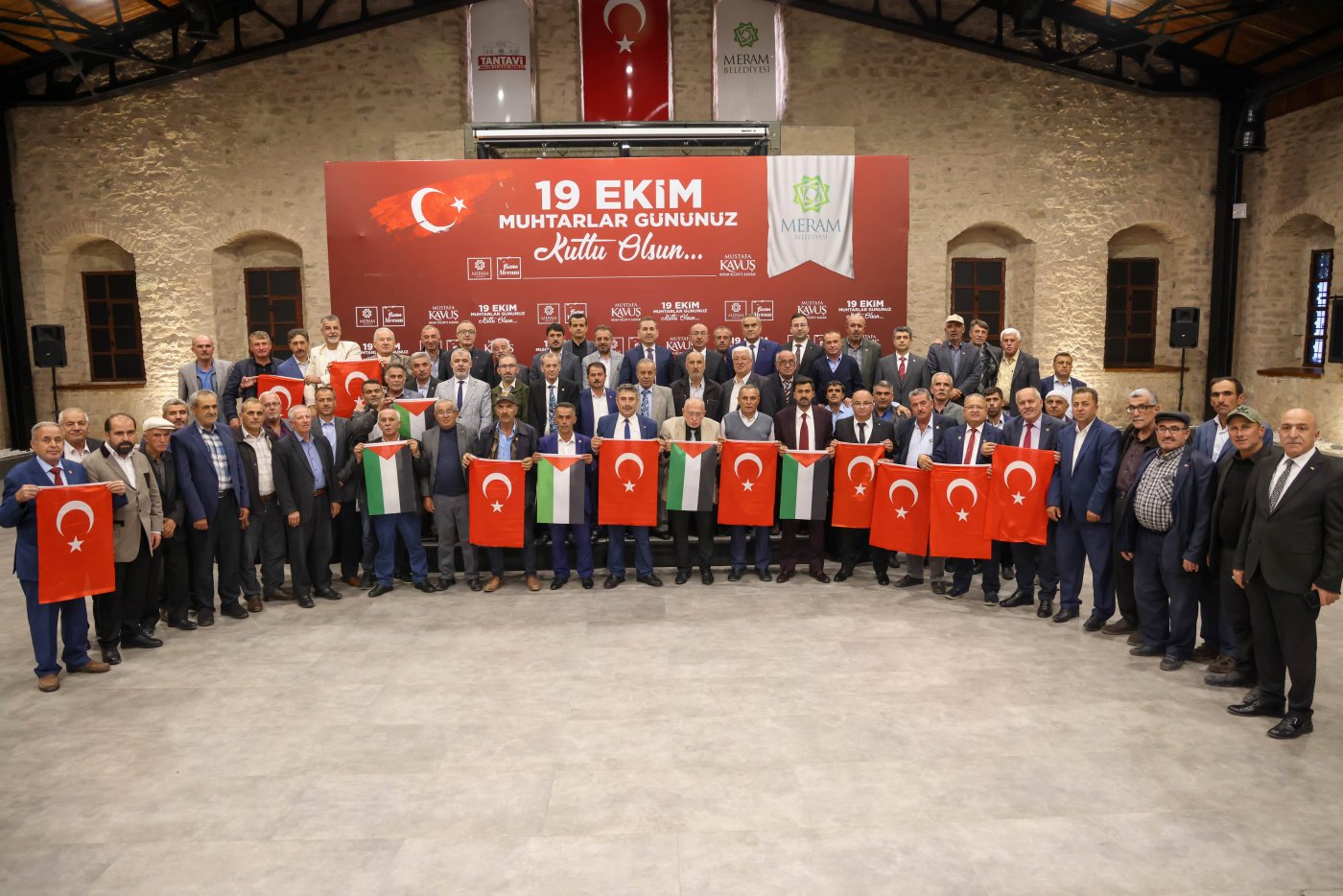 MERAM’DAN DÜNYAYA MESAJ: “ZULMÜN KARŞISINDA FİLİSTİN’İN YANINDAYIZ” 