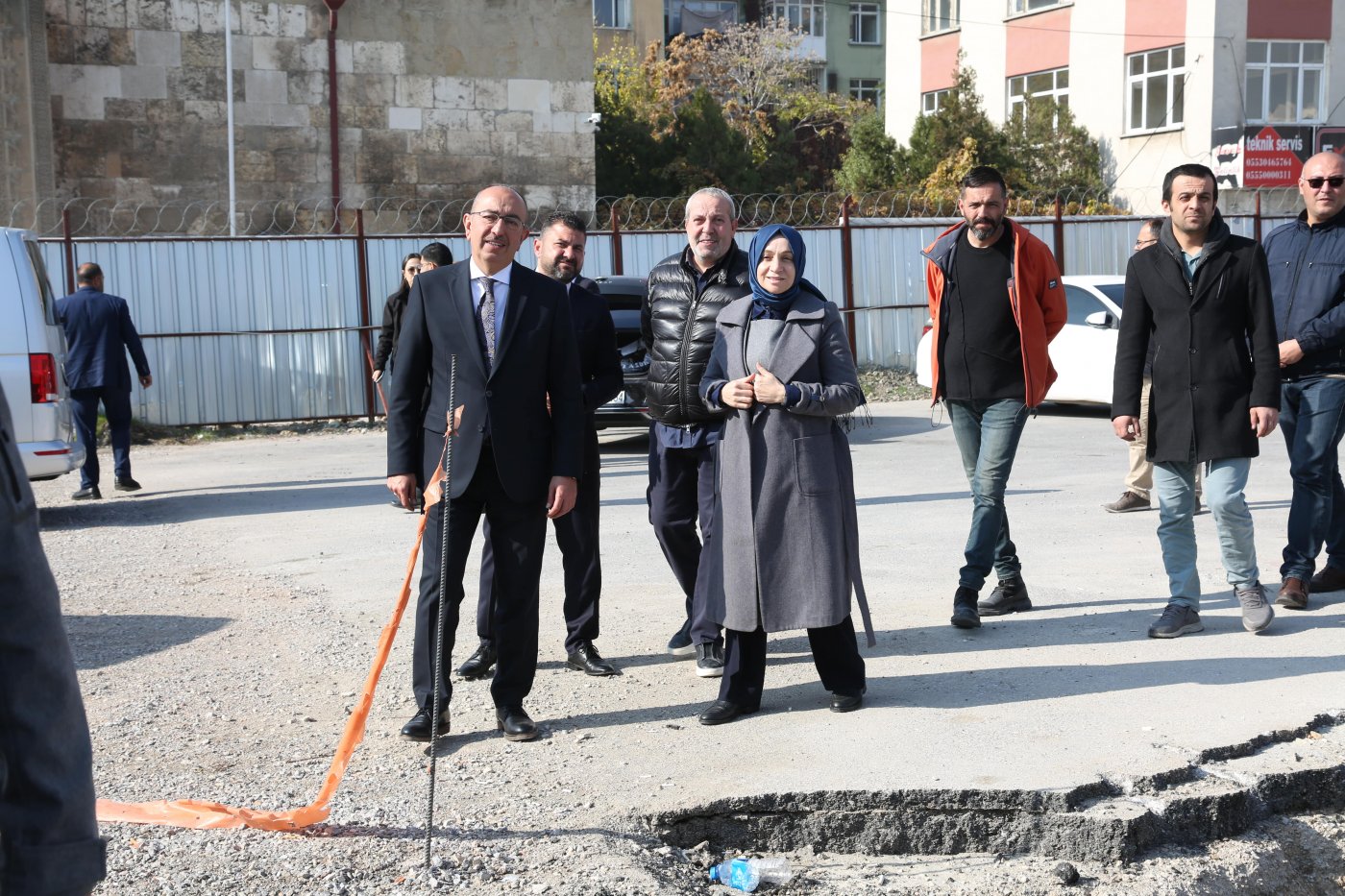 AK PARTİ GENEL BAŞKAN YARDIMCISI USTA’DAN MERAM YATIRIMLARINA ÖVGÜ 