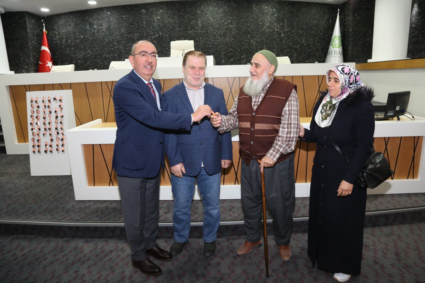 AYMANAS EVLERİ’NDE ANAHTAR SEVİNCİ